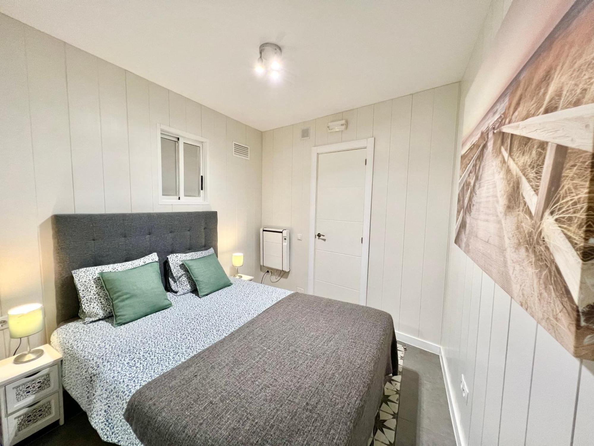 Cozy Suite Apartment, Wifi! Santa Coloma de Gramanet Eksteriør bilde